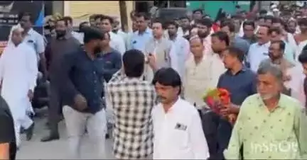 लातूर: लातूरातील डॉ.बाबासाहेब आंबेडकर चौकासह हत्तेनगर,खडका हनुमान चौक परिसरात विविध विकास कामाचा आ.अमित देशमुखानी केला शुभारंभ