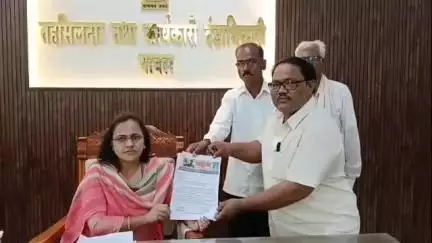 यावल: तहसील कार्यालयमध्ये प्रहार दिव्यांग संघटनेचे निवेदन,राष्ट्रीय अध्यक्ष बच्चू कडू यांना पाठिंबासाठी १४ जूनला यावलला आंदोलन
