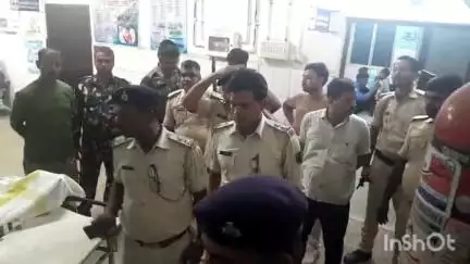 अरवल: कंसोंपर गांव के पास सड़क हादसे में मौत के बाद डीएसपी ने सदर अस्पताल का लिया जायजा