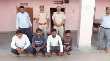 राजाखेड़ा: राजाखेड़ा पुलिस ने वन विभाग पर हमले के चार आरोपियों को गिरफ्तार किया, जप्त ट्रैक्टर-ट्रॉली और नीम की अवैध लकड़ी बरामद