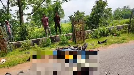 नोआमुंडी: नोआमुंडी थाना क्षेत्र के लेपंग जैतगढ मुख्य मार्ग पर सड़क दुर्घटना, दो की मौत