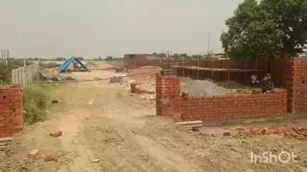 उन्नाव: कानपुर लखनऊ हाईवे पर बेशकीमती प्लॉट पर कब्जा करने पहुंचे BJP नेता, पीड़ित ने सदर कोतवाली में की शिकायत