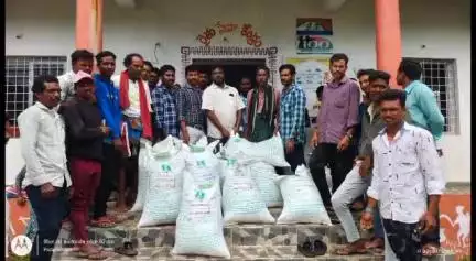 గూడెంకొత్తవీధి: రాయితీ విత్తనాలు సద్వినియోగం చేసుకోవాలి-మండల వ్యవసాయ అధికారి మధుసూదనరావు