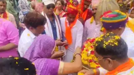 सैलाना: श्रीशतचण्डी महायज्ञ के उपलक्ष्य में भव्य धार्मिक आयोजन, 1100 कलशों की शोभायात्रा और विशाल भण्डारा सम्पन्न