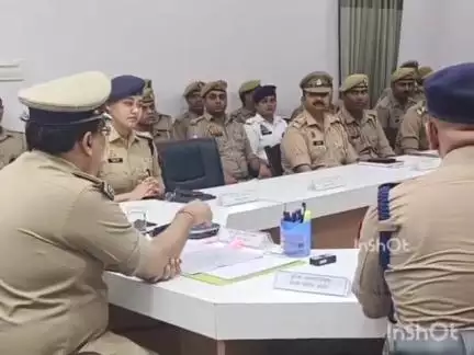 बरेली: एडीजी कार्यालय में पुलिसकर्मियों को किया गया सम्मानित, सोशल मीडिया की शक्ति से बदली सड़क सुरक्षा की तस्वीर