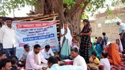 बेलागंज: बेलागंज प्रखंड क्षेत्र में महादलित टोले के अनुसूचित जाति एवं जनजाति टोली में लगा विशेष शिविर