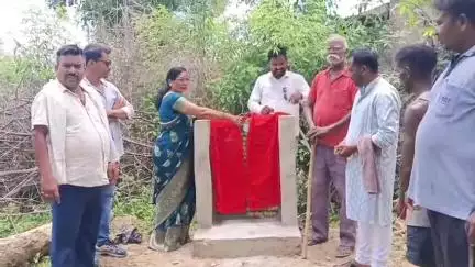 बोलबा: रेंगारिह के पाइकपारा फागुटोली में जिला परिषद अध्यक्ष की मौजूदगी में डीप बोरिंग का शिलान्यास किया गया