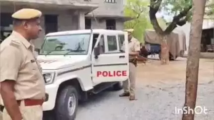 कपासन: लिंकन के बालाजी तिराहे पर छुर्री लेकर राहगीरों को डराने के आरोप में एक व्यक्ति गिरफ्तार