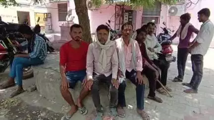 फतेहपुर: थरियांव के उसरैना के समीप अनियंत्रित बाइक गिरने से घायल महिला की इलाज के दौरान मौत, मृतका के भाई ने लगाया आरोप