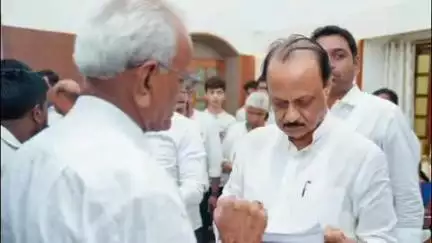 बुलढाणा: खामगाव येथे उपमुख्यमंत्री अजित पवार यांची राष्ट्रवादी काँग्रेस पक्षाच्या पदाधिकाऱ्यांनी घेतली भेट