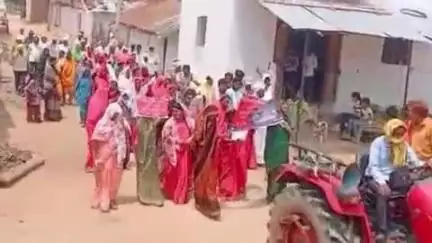 बरघाट: बरघाट के ग्राम छपारा में नशा मुक्ति अभियान को लेकर निकली रैली, ग्रामीण रहे शामिल