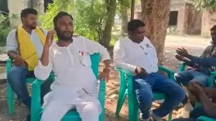 रहुई: रहुई प्रखंड के किसान भवन में पंचायत समिति की बैठक में उप प्रमुख और बीडीओ में हुई तीखी नोकझोंक