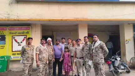 भिंड: मुन्ना सिंह गली के पास से पुलिस ने नाबालिग बालिका को किया दस्तयाब