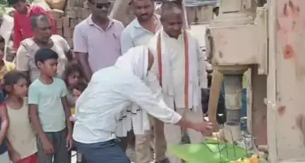 सरायरंजन: गंगापुर में जल संसाधन मंत्री विजय कुमार चौधरी के निर्देश पर लगा सबमर्सिबल पंप