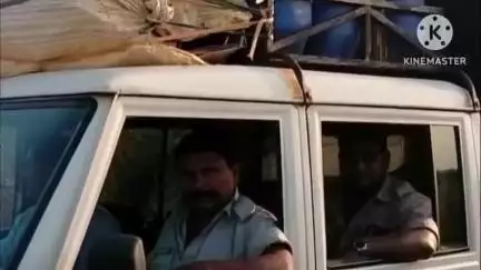 गांडेय पुलिस ने मेदनीसारे गांव में अवैध शराब फैक्ट्री का किया भंडाफोड़, संचालक गिरफ्तार