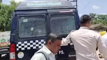 ক্যানিং ২: দুর্নীতির অভিযোগে তৃণমূল নেতার গ্রেপ্তার প্রসঙ্গে জীবনতলা থেকে প্রতিক্রিয়া দিলেন বিজেপি নেতা অর্পণ দাস