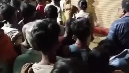 बिहार में अपराधी बेलगाम अभी अभी जाले विधानसभा के भरबारा बाजार में नरेश ठाकुर को गोलियों से भुना और विधायक बे प्रशासन बे