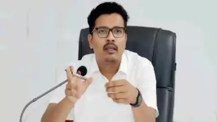 आकस्मिक मृत्यु के कारण ग्राम कचंदा निवासी मृतक की पत्नी को ₹4 लाख की सहायता राशि स्वीकृत