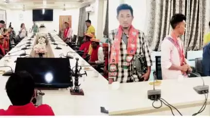ডিফু: ডিফুত এপিএইছএলচিৰ বুথ পৰ্যায়ৰ ২০ জন নেতাৰ বিজেপিত যোগদান