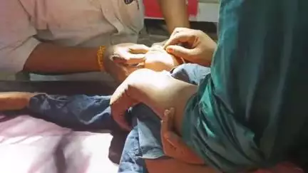 ग्राम जरियारी: 3 वर्षीय बच्चे ने नाक में चना डाला, हालत बिगड़ने पर परिजन CHC अमरपाटन ले गए