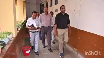 कुरूद: कुरूद पीजी कॉलेज में बीएड संकाय शुरू करने की कवायद, कलेक्टर ने किया निरीक्षण और प्राचार्य से ली विस्तृत जानकारी