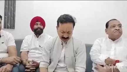 गदरपुर: कांग्रेस के दो दिग्गज नेताओं की जुबानी जंग पर कांग्रेस के प्रदेश अध्यक्ष करन मेहरा ने दी जानकारी