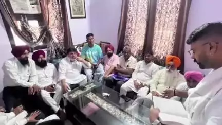 ਲੁਧਿਆਣਾ ਪੂਰਬੀ: ਸ਼ਾਮ ਨਗਰ ਵਿਧਾਇਕ ਨੇ ਆਪ ਦੇ ਚੇਅਰਮੈਨ ਨਾਲ ਬਲਾਕ ਅਤੇ ਬੂਥ ਪ੍ਰਧਾਨਾਂ ਨਾਲ ਕੀਤੀ ਮੀਟਿੰਗ