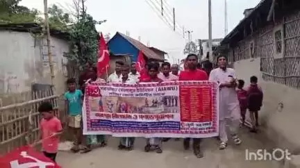 হরিশ্চন্দ্রপুর ১: বরুই গ্রাম পঞ্চায়েতে সারা ভারত ক্ষেতমজুর ইউনিয়নের তরফে বিক্ষোভ কর্মসূচি পালন করা হলো