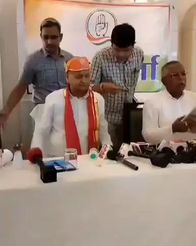 जयपुर: पूर्व मुख्यमंत्री अशोक गहलोत ने प्रदेश भाजपा सरकार के मुख्यमंत्री भजनलाल शर्मा पर साधा निशाना