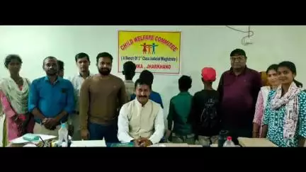 दुमका: बालश्रम में लिप्त चार बालक बचाए गए, एक बाल गृह भेजा गया