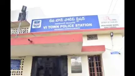 నిజామాబాద్ సౌత్: నగరంలో పేకాట ఆడుతున్న పదిమందిని అరెస్టు చేసిన ఆరో టౌన్ పోలీసులు