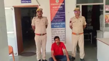 नवलगढ़: जेजुसर के पंचमुखी हनुमान मंदिर में हनुमानजी की मूर्ति व गहनों को अस्त-व्यस्त करने वाले एक आरोपी को किया गिरफ्तार