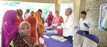 असरगंज: बेलसिरा गांव के सामुदायिक भवन में 'सरकार आपके द्वार' कार्यक्रम का हुआ आयोजन