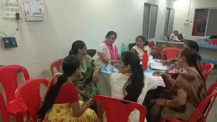 नर्मदापुरम नगरपालिका में जनसुनवाई, अध्यक्ष व CMO ने 20 आवेदनों का किया निराकरण