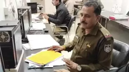 आगर: कानड़ में पुरानी रंजिश के चलते 3 लोगों ने 45 वर्षीय व्यक्ति से की मारपीट, कानड़ पुलिस ने मामला दर्ज किया
