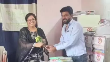 घंसौर: घंसौर परियोजना अधिकारी का हुआ स्थानांतरण, कर्मचारियों ने 12 जून को दी भावभीनी विदाई