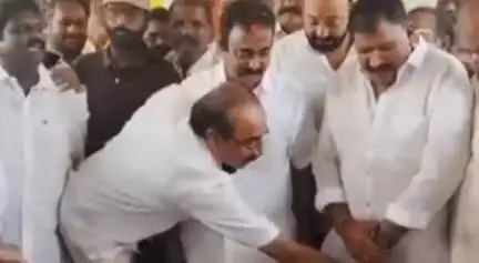 కావలి: కూటమి వన్ ఇయర్ సంబరం... ఎమ్మెల్యే, కూటమి నాయకులు కేక్ కట్ చేసి సంబరాలు....