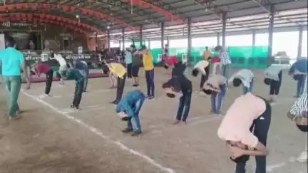 सुसनेर: व्यक्तित्व विकास शिविर: कराटे, सुलेख और गौसेवा के संदेश के साथ संस्कारों का संचार