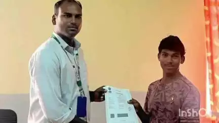बिछिया: पातादेई गांव के प्रमोद वाटे ने रचा इतिहास, बने जिले के पहले पेशेवर फुटबॉलर


मोहगांव विकासखंड के सुदूर गांव पातादेई के 1