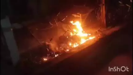 नागौद: बस स्टैंड नागौद में लगा ट्रांसफार्मर व पीपल चौराहा की केबल जली