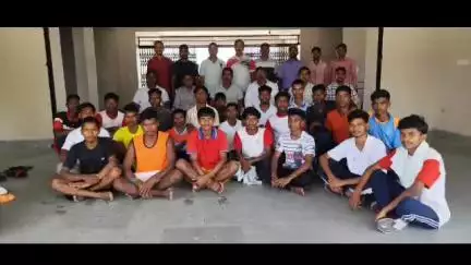 सरायकेला: राज्य स्तरीय प्रतियोगिता के लिए बिरसा मुंडा स्टेडियम में सब-जूनियर और जूनियर श्रेणी के हॉकी खिलाड़ियों के लिए चयन ट्रायल