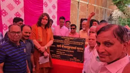 जयपुर: हवा महल विधानसभा क्षेत्र में विधायक स्वामी बाल मुकुंदर्याचार ने 98 लाख के निर्माण कार्यों का शिलान्यास व लोकार्पण किया