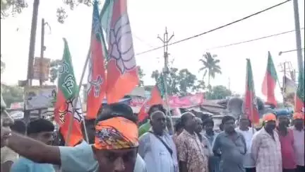 রানাঘাট ২: মহেশতলায় অশান্তির ঘটনায় NIA তদন্তের দাবি জানিয়ে পানিখালীতে বিক্ষোভ সমাবেশ বিজেপির, উপস্থিত এলাকার বিধায়ক