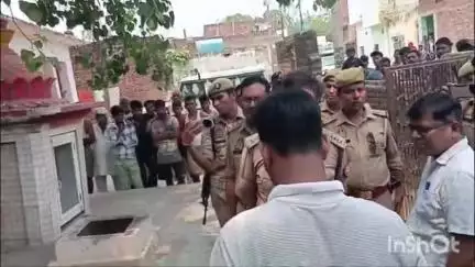 बरेली: ग्राम भौआपुर में मस्जिद में नमाज पढ़ने को लेकर आमने-सामने आए दो समुदाय के लोग, मौके पर पुलिस फोर्स तैनात