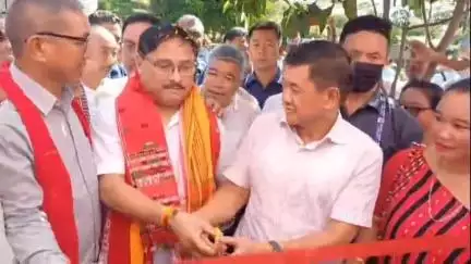 ডিফু: ডিফুত এদিনীয়া ভ্রমণেৰে উপস্থিত বিজেপিৰ ৰাজ্যিক সভাপতি দিলীপ শইকীয়া, আহমেদাবাদৰ দুৰ্ঘটনাৰ বাবে বহুকেইটা কার্যসূচী বাতিল
