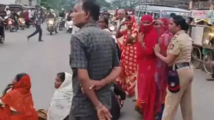 दिग्रस: शहरातील देवनगर, चमनपुरा, जिजामातानगर परिसरातील वीजपुरवठा २ दिवसापासून खंडित, नागरिकांची महावितरण कार्यालयात धडक