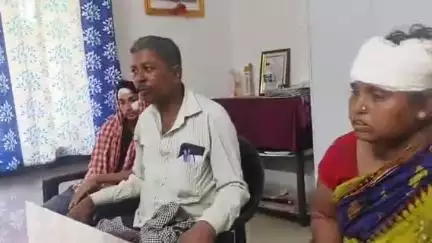 ତଲସରା: ପାମରା ଗ୍ରାମରେ ଦୁଇ ପରିବାର ମଧ୍ୟରେ ମାରପିଟ, ଉଭୟ ପକ୍ଷରୁ ବଡ଼ଗାଁ ଥାନାରେ ଅଭିଯୋଗ