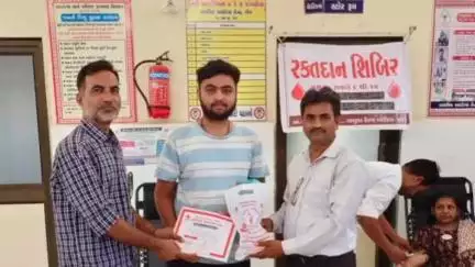 નડિયાદ: પ્રાથમિક આરોગ્ય કેન્દ્ર પીજ ખાતે રક્તદાન શિબિરનું આયોજન કરવામાં આવ્યું