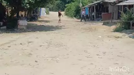 ধেমাজি: লালুং তিনিয়ালীত অঞ্চলৰ মূল পথটোৰ দুৰৱস্থাই জ্বলা-কলা খুৱাইছে প্ৰায় ১০-১৫ খন গাঁৱৰ ৰাইজক, পথ নিৰ্মাণৰ দাবী #jansamasya
