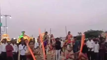 पंढरपूर: नातेपुते येथे पुण्यश्लोक अहिल्यादेवी होळकर यांच्या जयंतीनिमित्त काढण्यात आली भव्य मिरवणूक